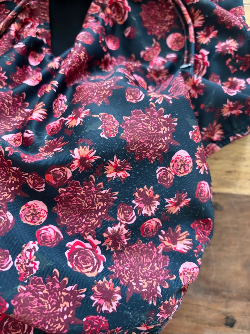Albion Black Weekender One-Piece with floral ditzy pink/black pattern and tote - Picture 4 of 8
